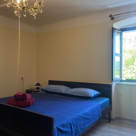 Crveni Apartman Cres Εξωτερικό φωτογραφία