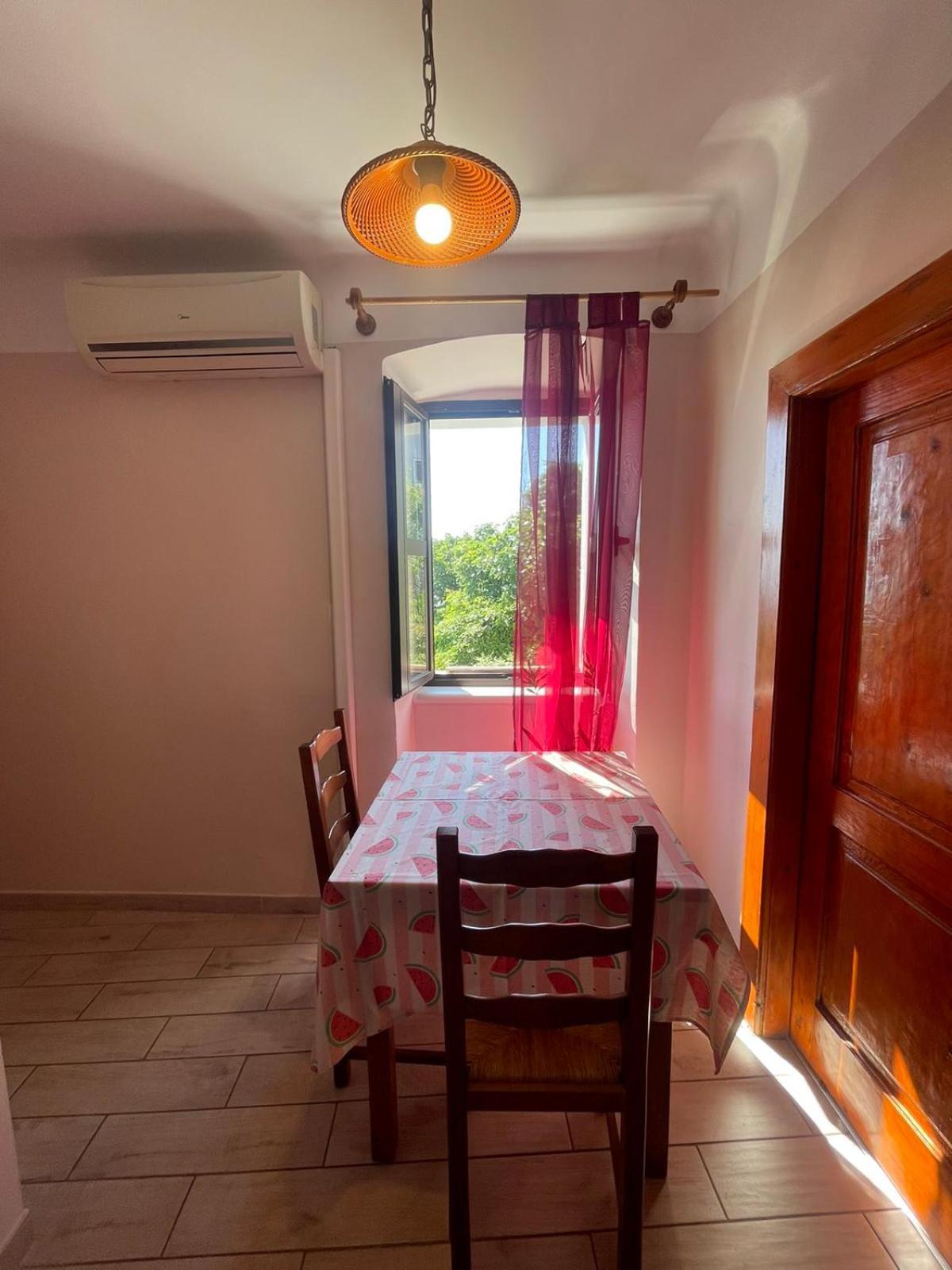 Crveni Apartman Cres Εξωτερικό φωτογραφία
